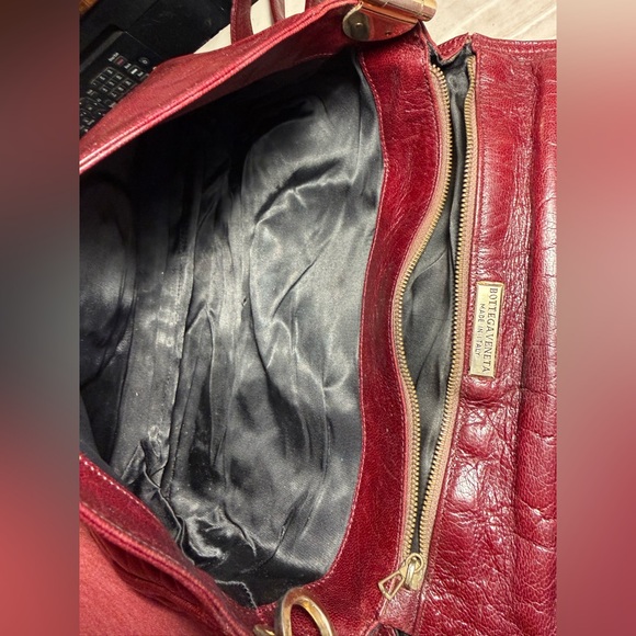 BOTTEGA VENETA VINTAGE BURGUNDY SHOULDER BAG - Picture 13 of 16
